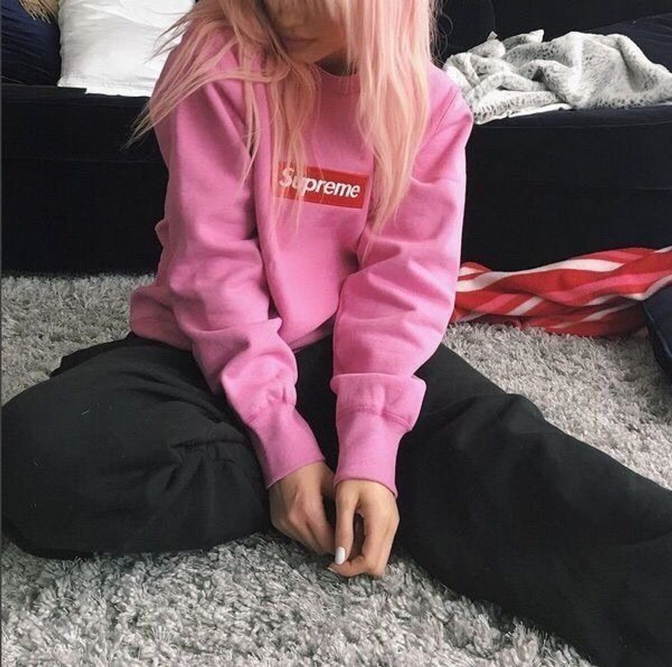 Social Supreme look
