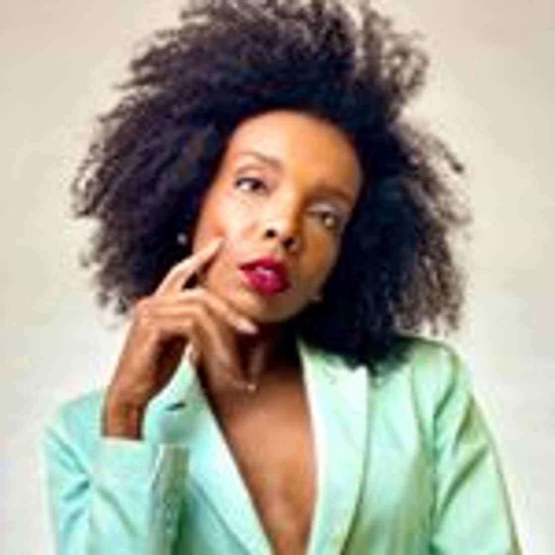 Thelma Assis (@thelminha) • Instagram photos and videos