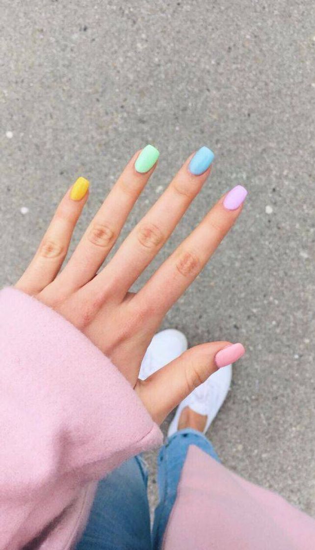 Fashion Apaixonada por essas unhas coloridas 😍🦄✨