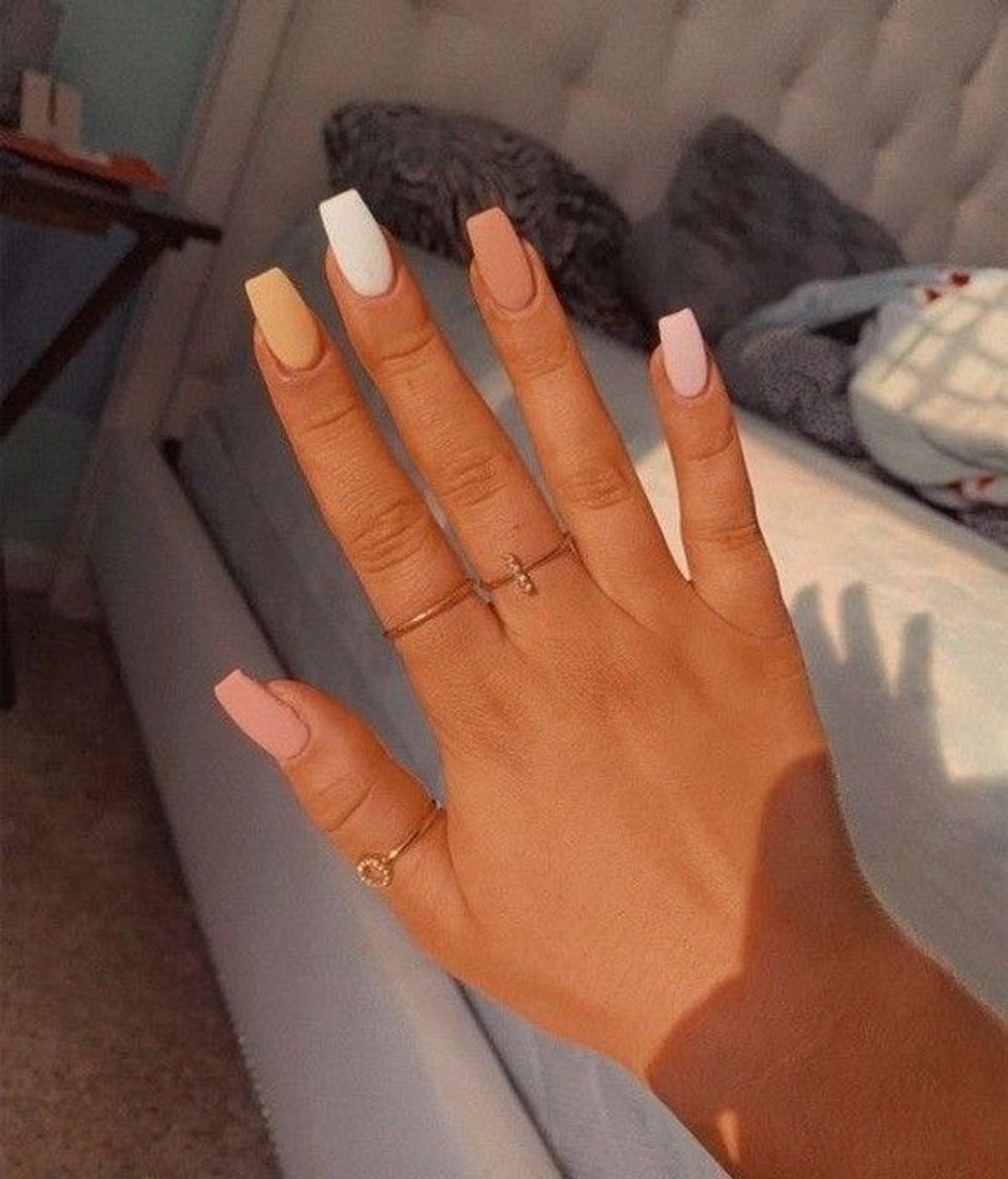 Moda Unhas nudes