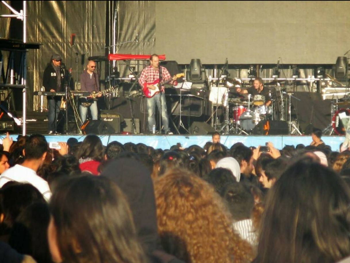 Canción "De música ligera", de Soda Stereo