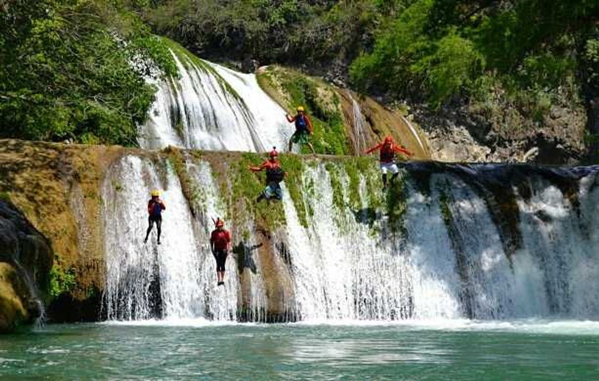 Lugar Cascadas de Micos