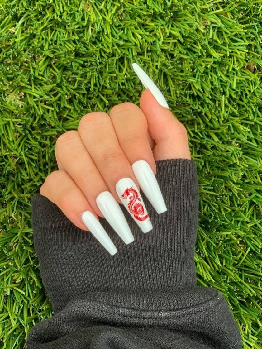 Moda unhas cobra