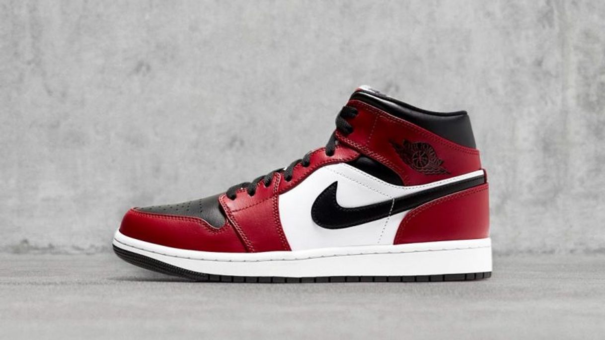 Moda Air Jordan 1 mid Chicago Black toe Royal bred