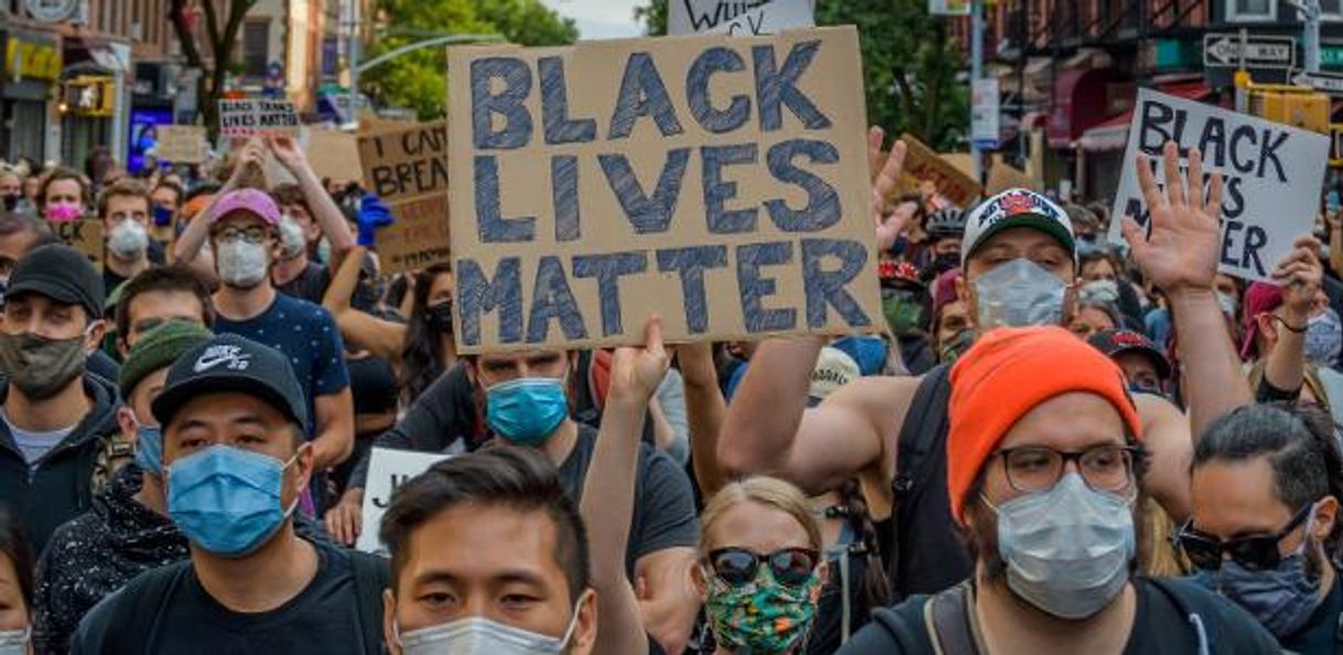 Fashion O que é Black Lives Matter: entenda movimento por trás da hashtag ...