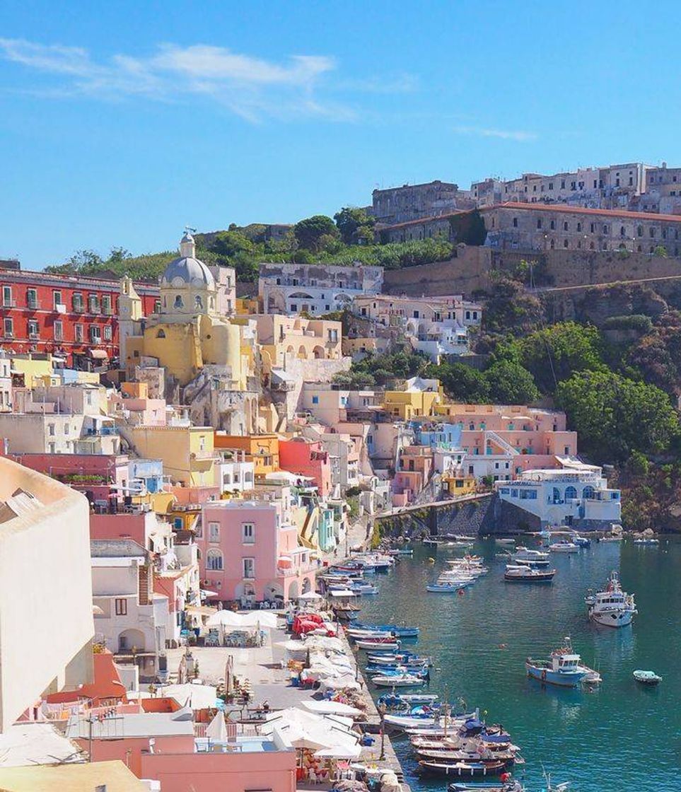 Moda Procida, Itália