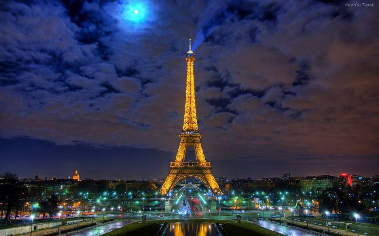 Place Torre Eiffel