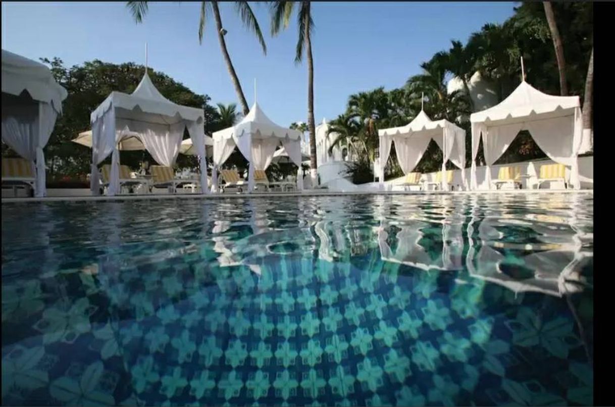 Hotel Las Hadas by Brisas