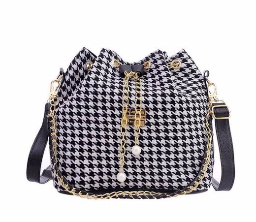 Metal Lock Detail Quilted Chain Bag | SHEIN USA