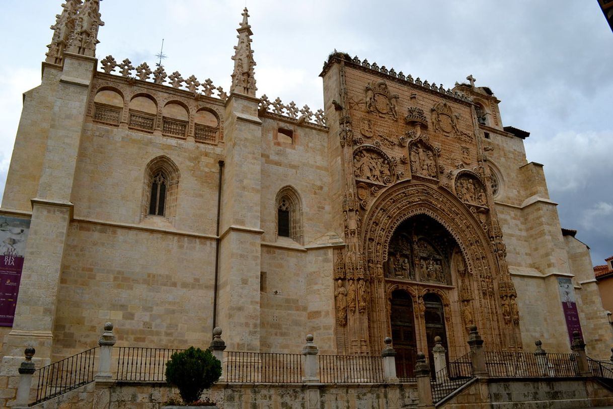 Place Iglesia de Santa María