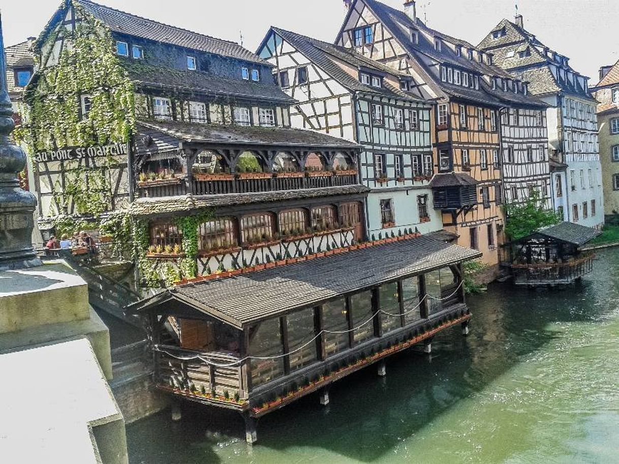 Restaurantes Au Pont Saint-Martin