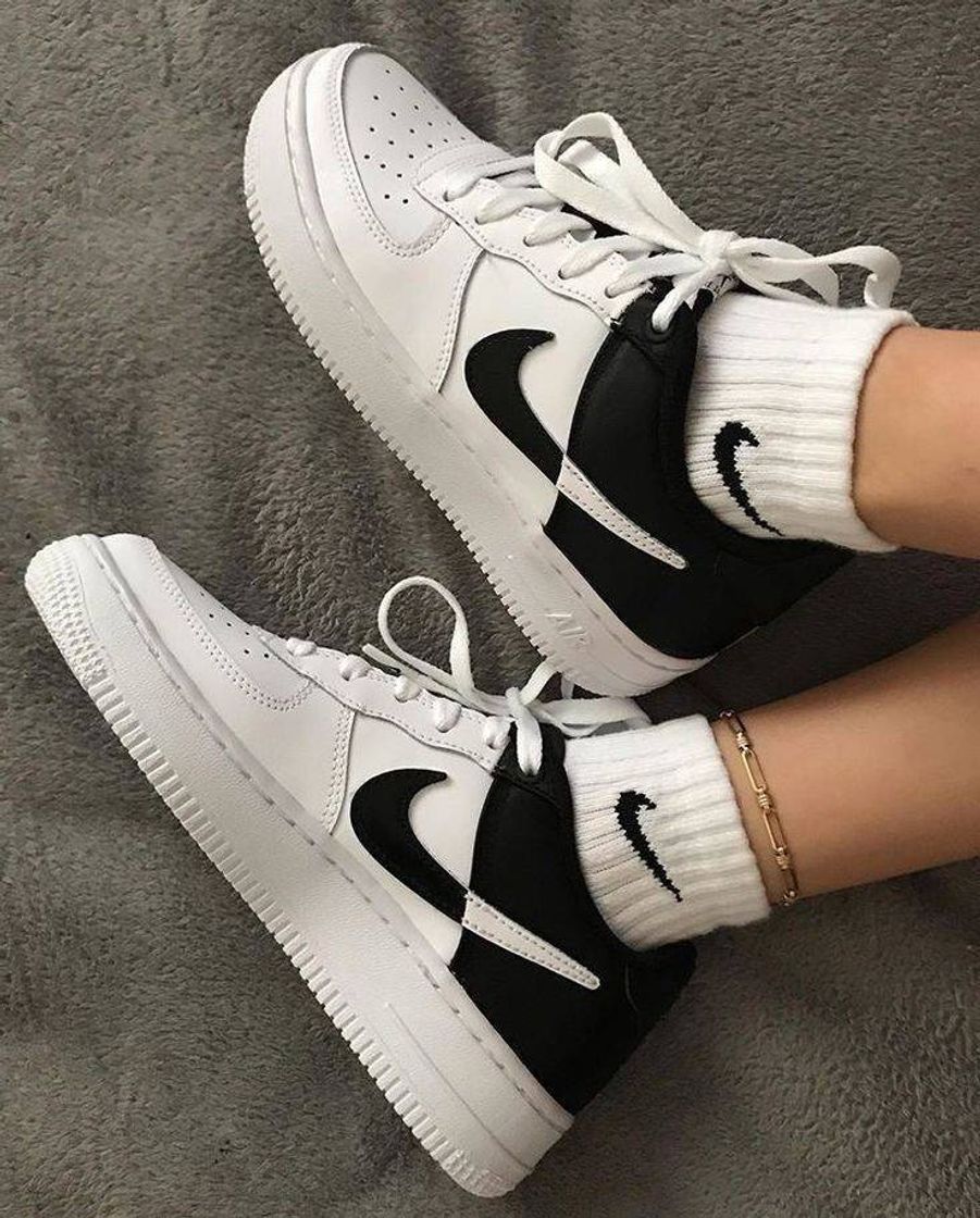 Moda Nike Air Force negro y blanco🐼