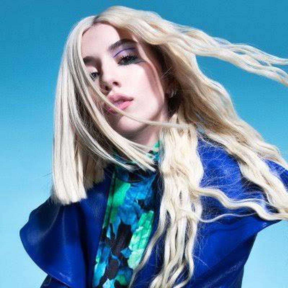 Moda Ava Max 