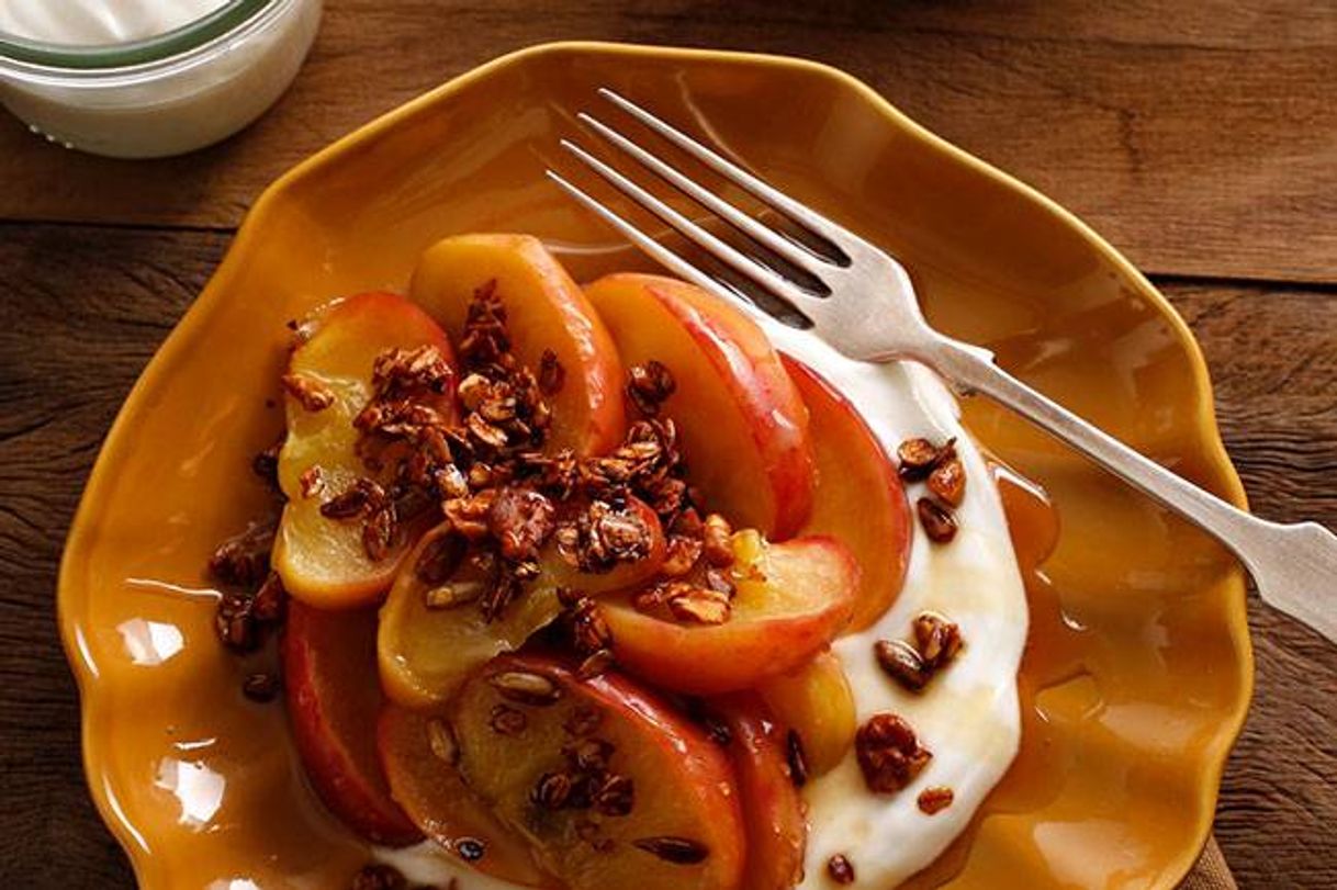 Social Maçã cozida com mel e canela