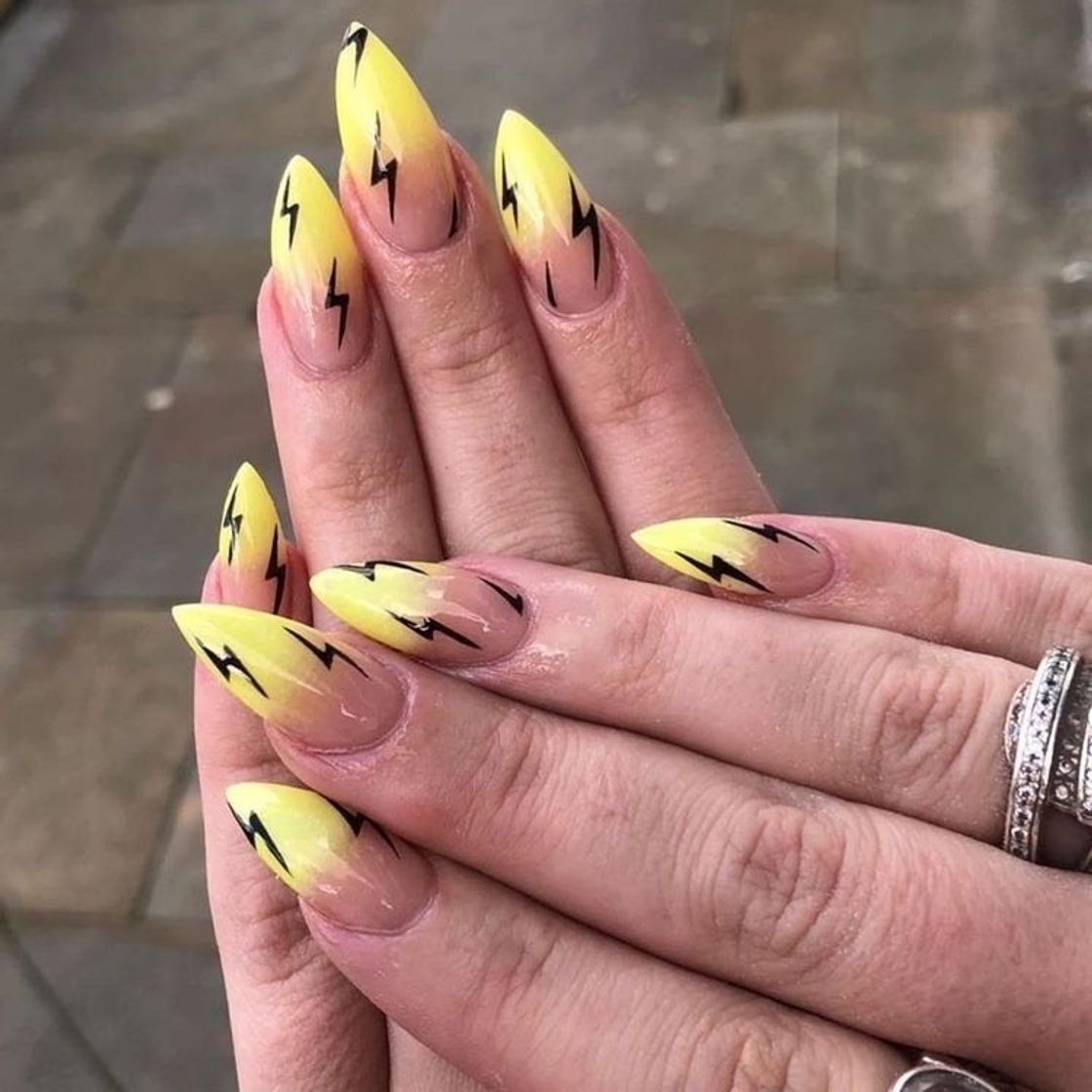 Social Yellow 