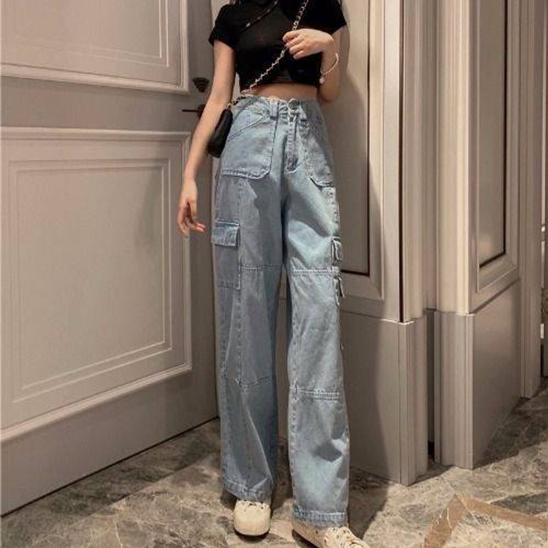 Moda Black cropped with blue denim pants 