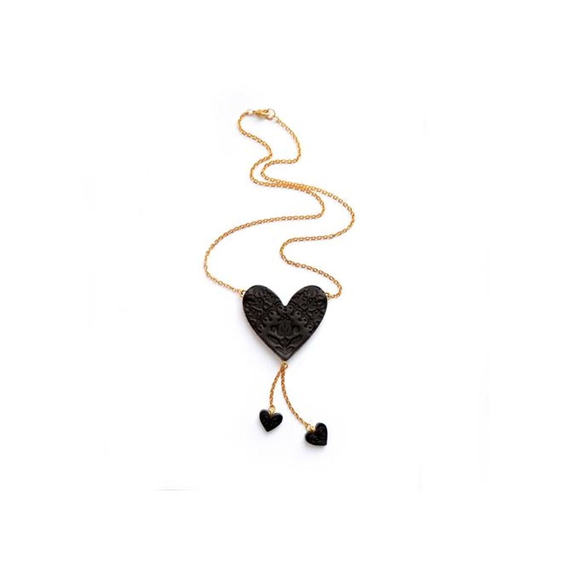 Products Collar corazón negro 🖤 