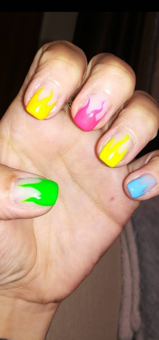 Moda Nails coloridas