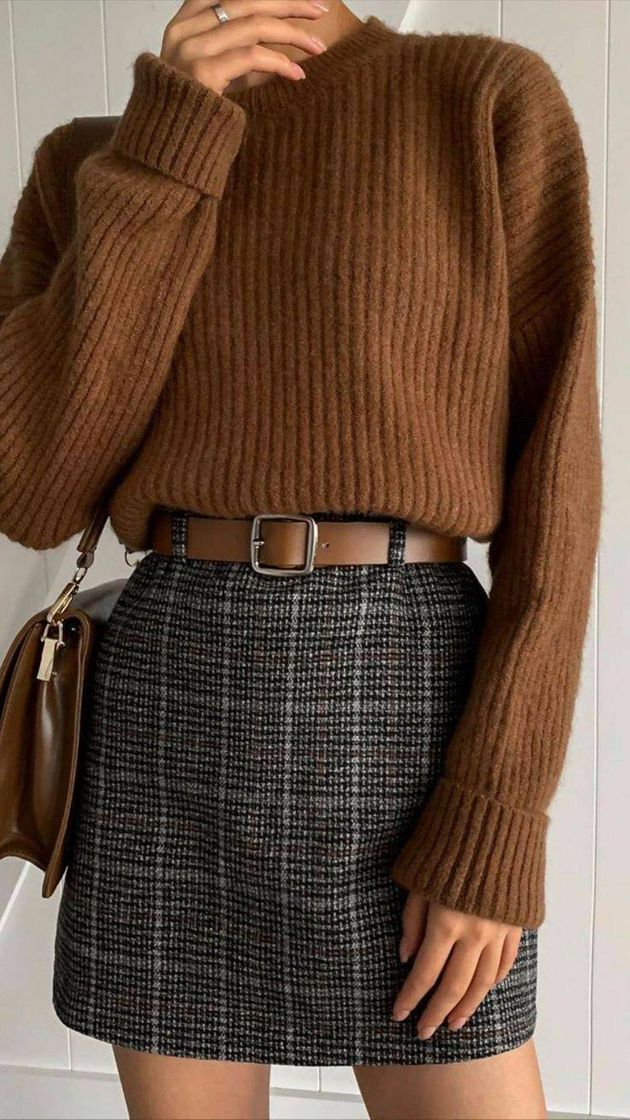 Fashion fall sweater look 