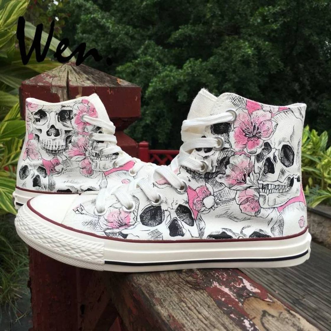 Social Pink flower skull