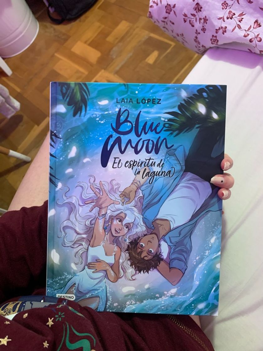 Book Blue Moon. El espíritu de la laguna