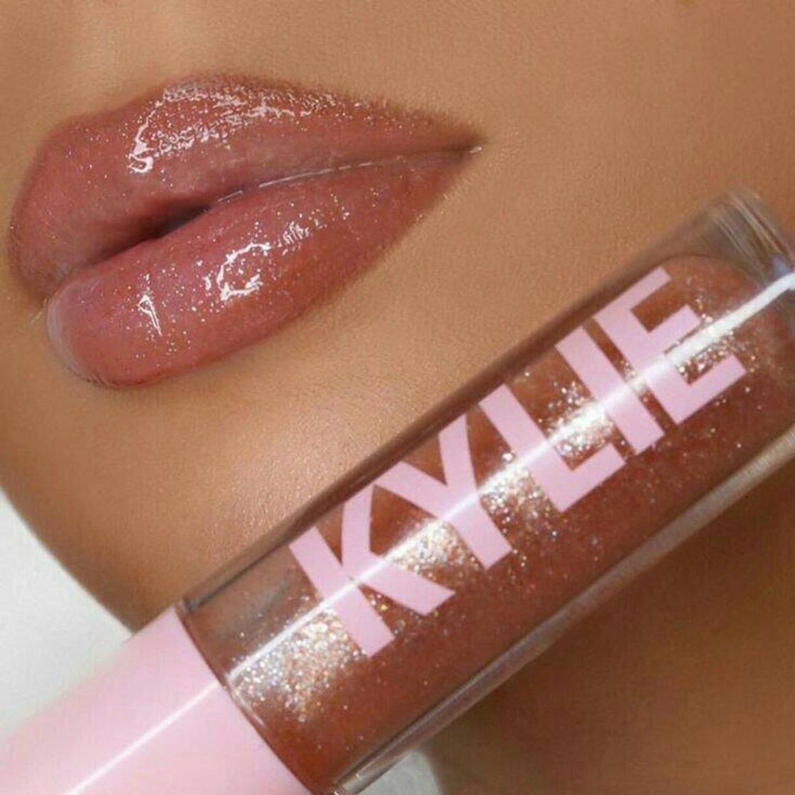 Social Kylie Cosmetics - Oh You Fancy?