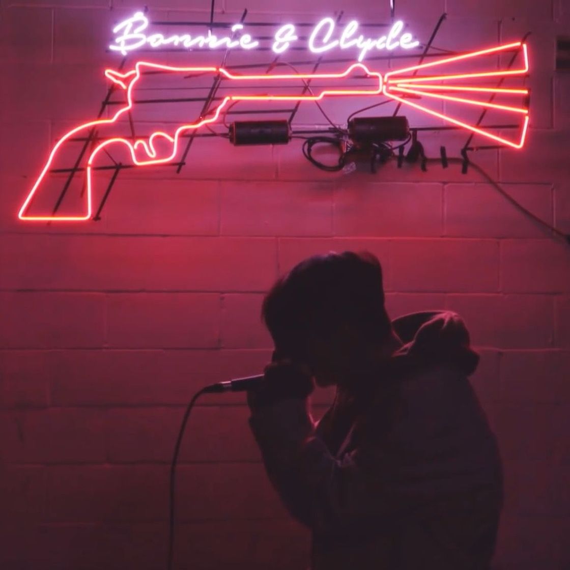 Canción DEAN: Bonnie & Clyde 