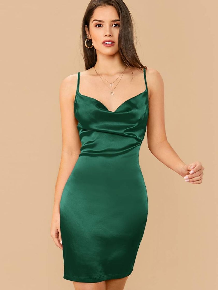 Product Vestido cetim verde