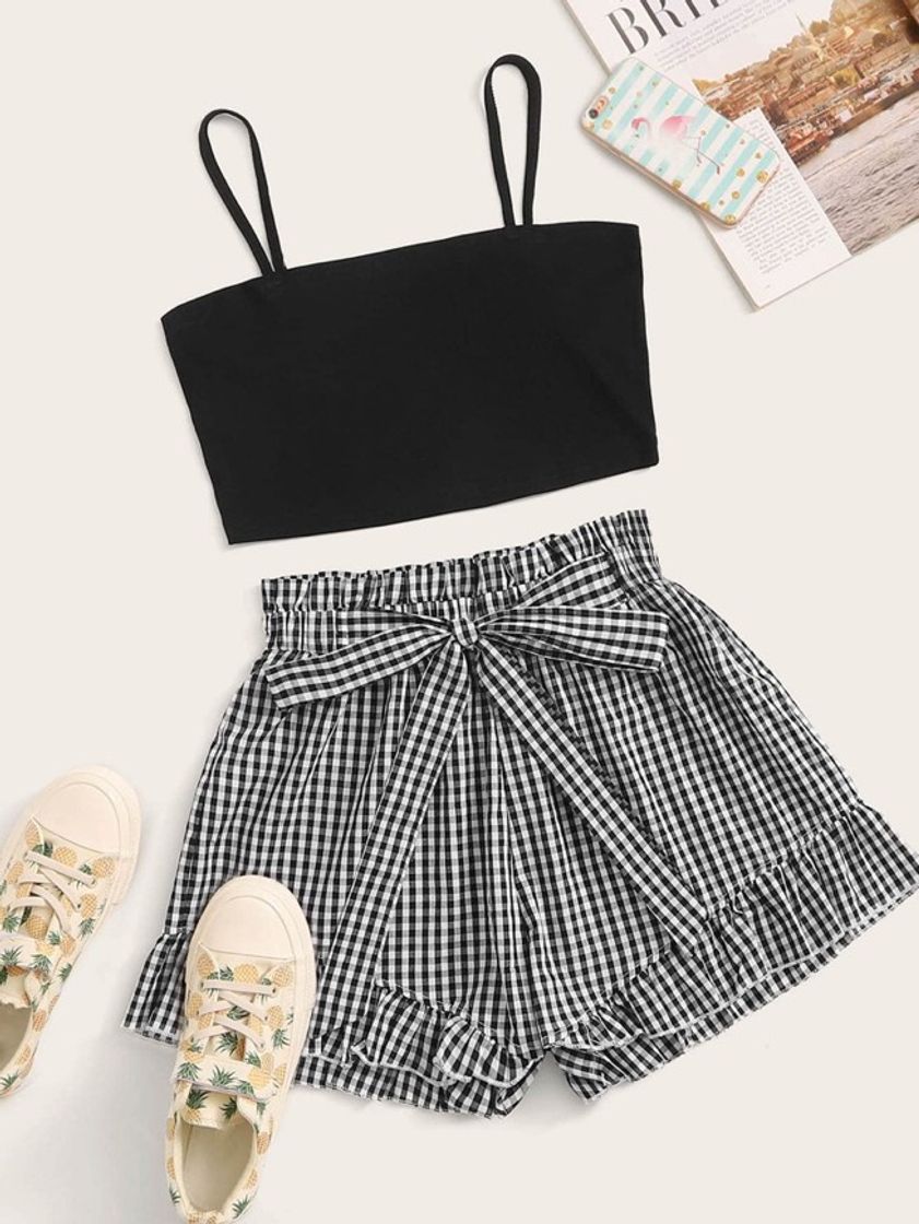 Products Conjunto top negro con shorts de cuadros 