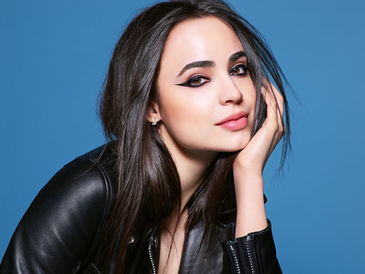 Moda Sofia Carson 