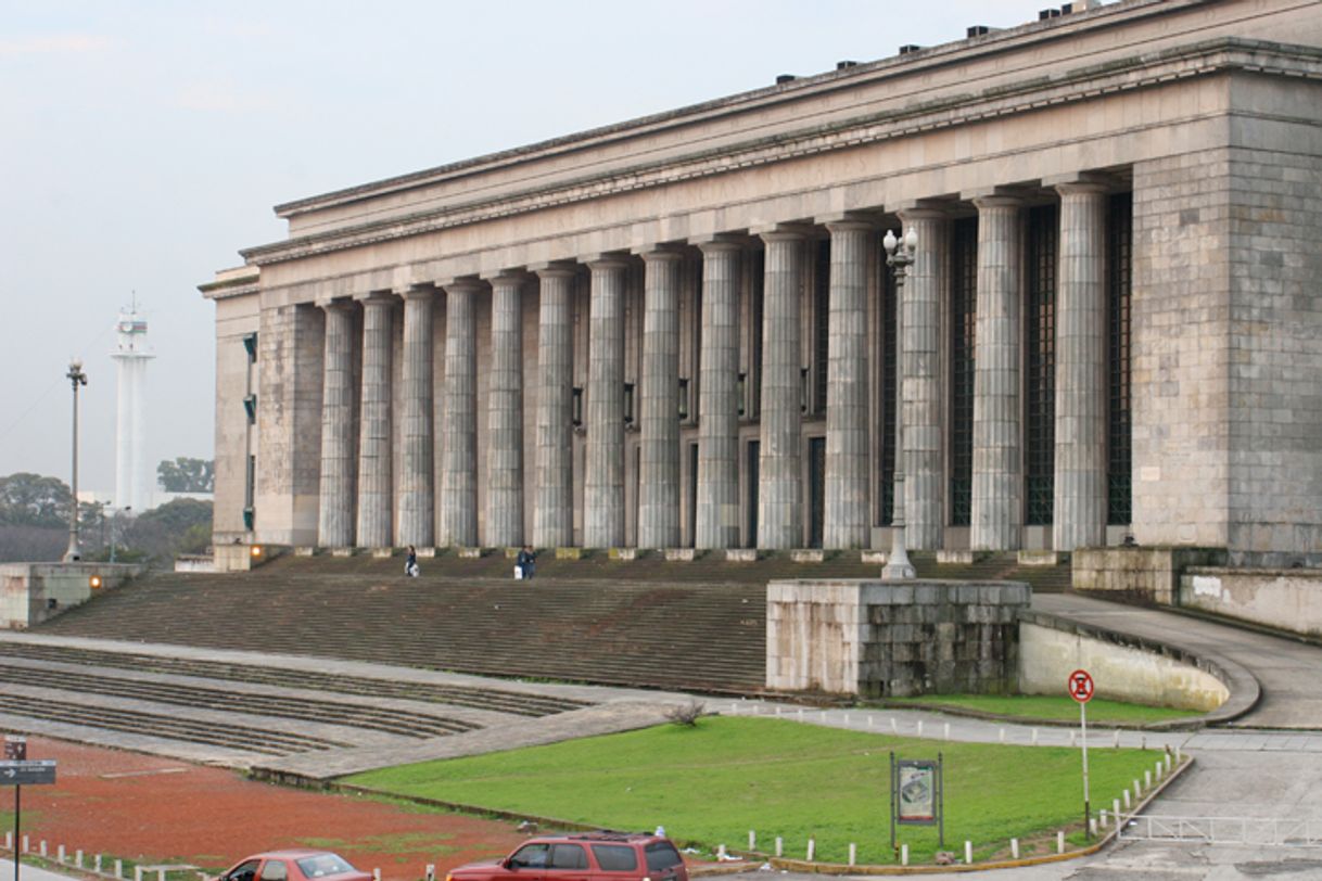 Lugar Facultad de Derecho