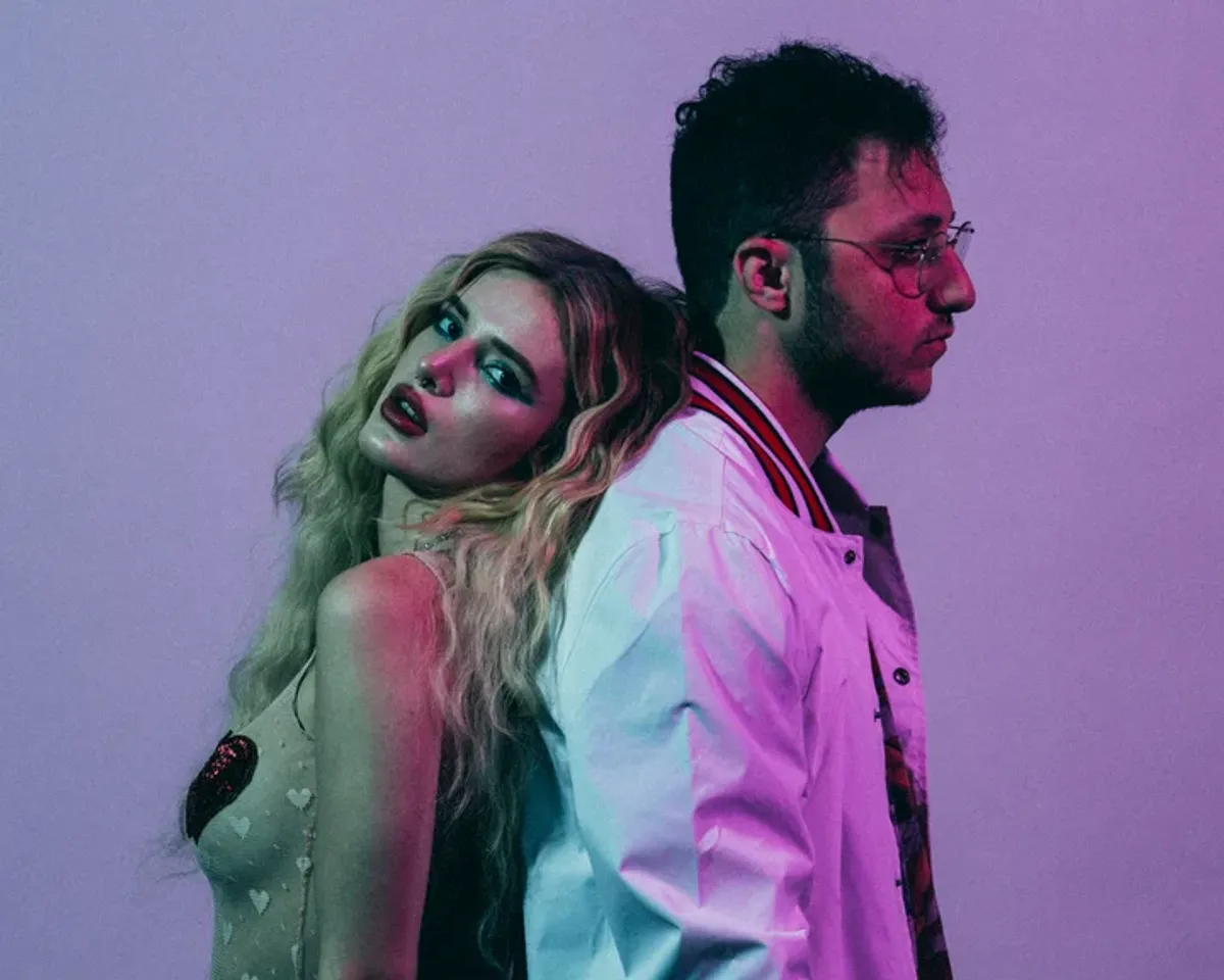 Music Just Call (feat. Bella Thorne)