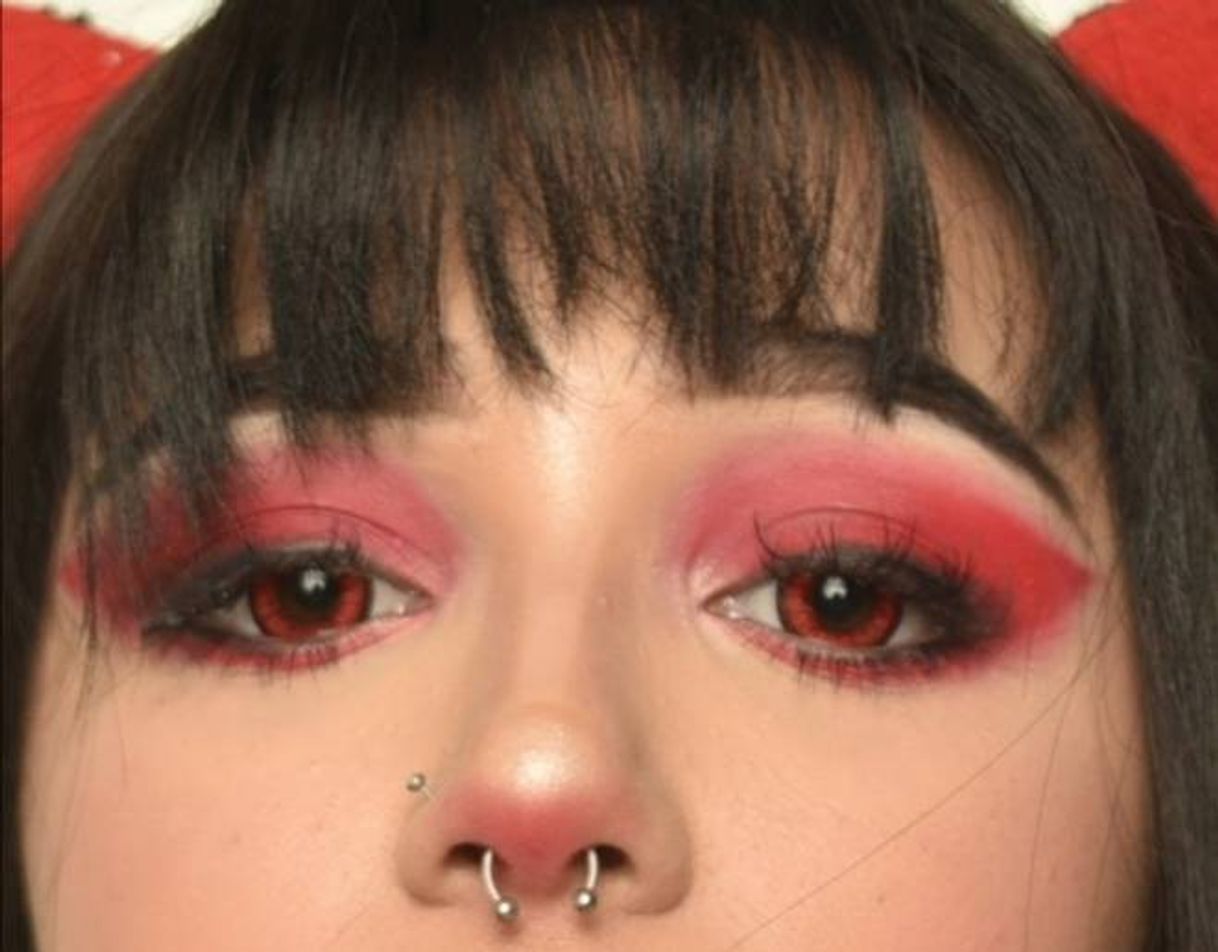 Social Lentes de contacto rojos
