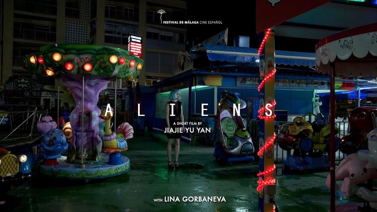 Social ALIENS. Un cortometraje de Jiajie Yu Yan - YouTube