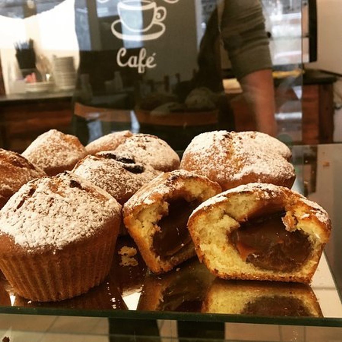 Restaurants Croissant cafe