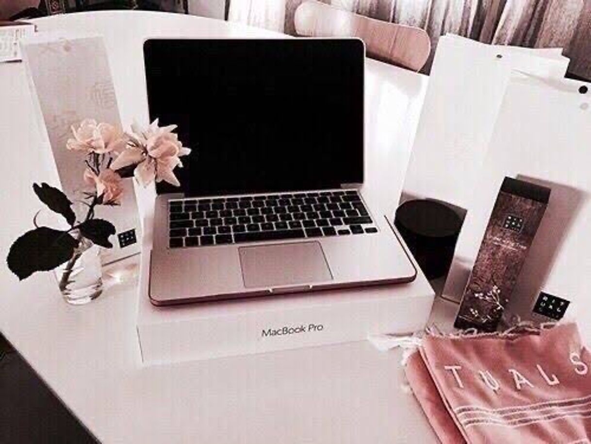 Moda Foto com MacBook 