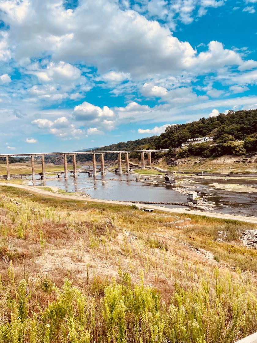 Lugares Embalse de Belesar