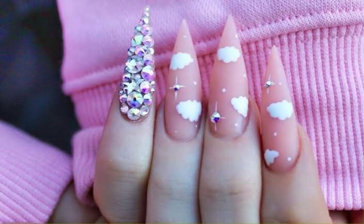 Moda Nails