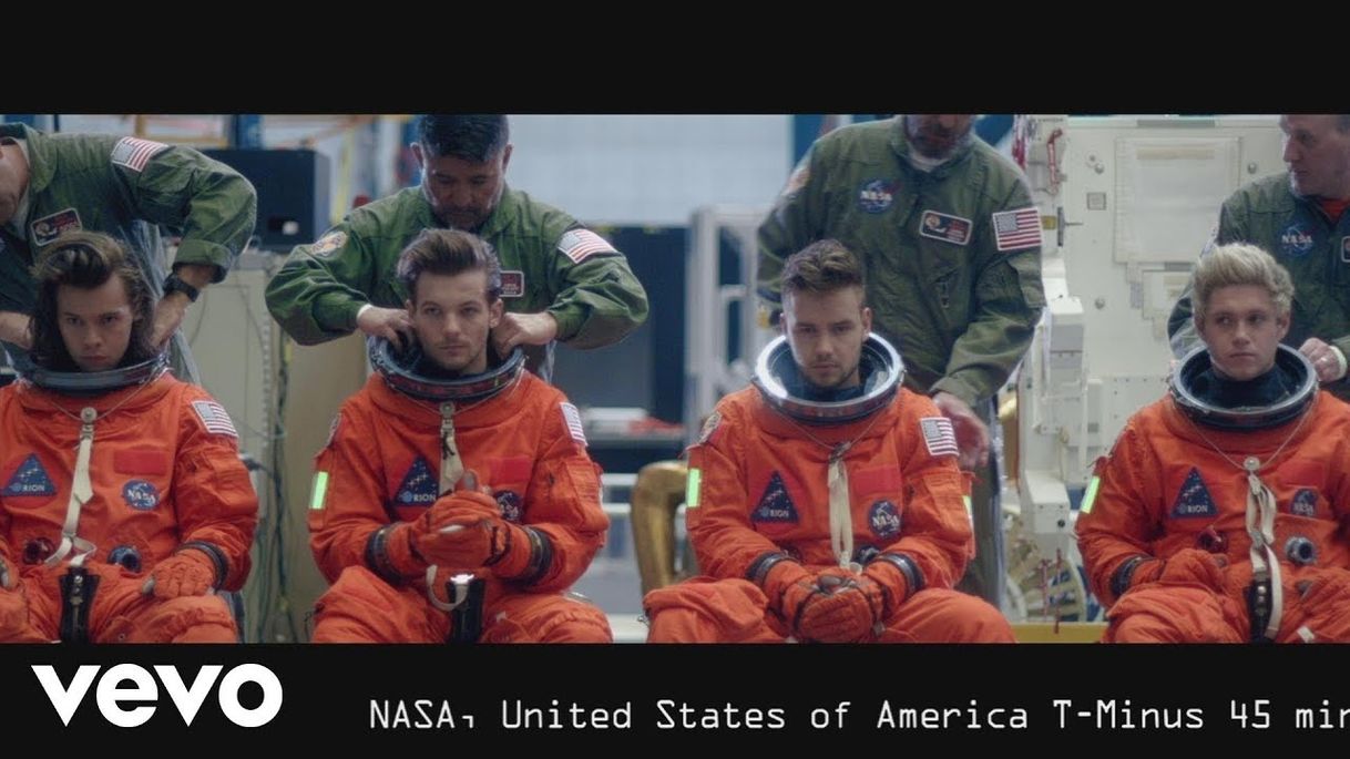 Moda One Direction - Drag Me Down (Official Video) - YouTube