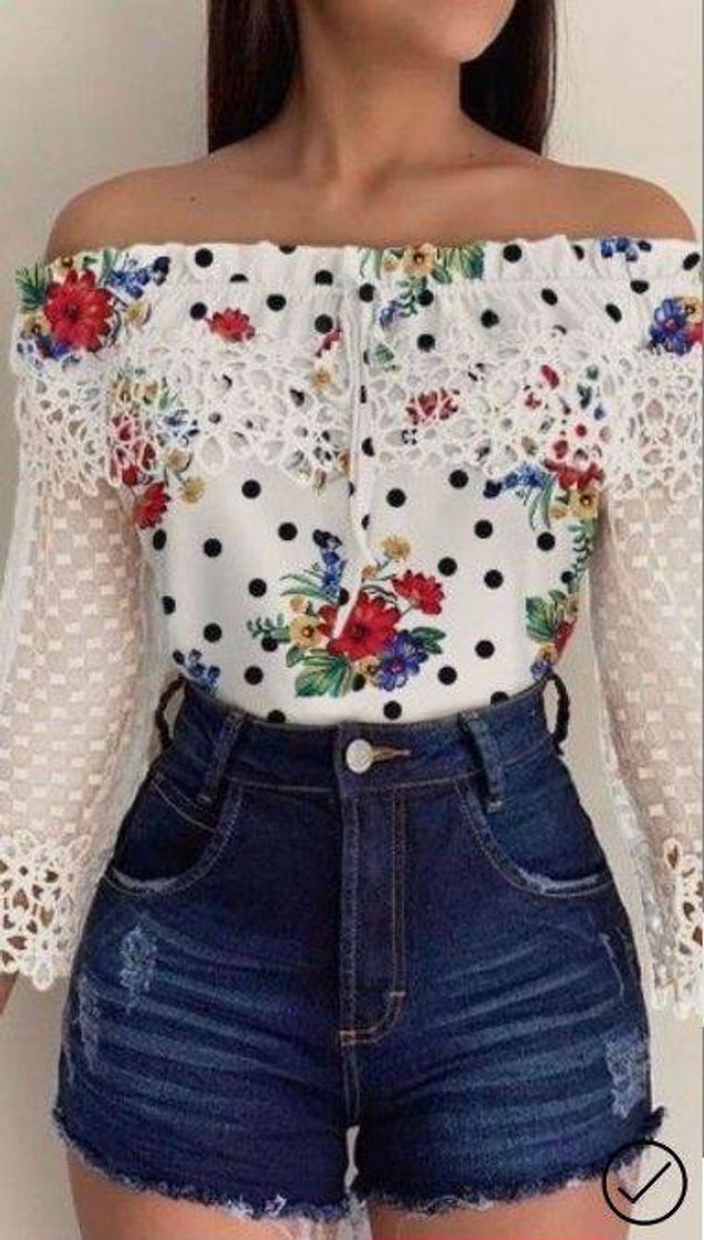 Social Blusa branca com detalhes!