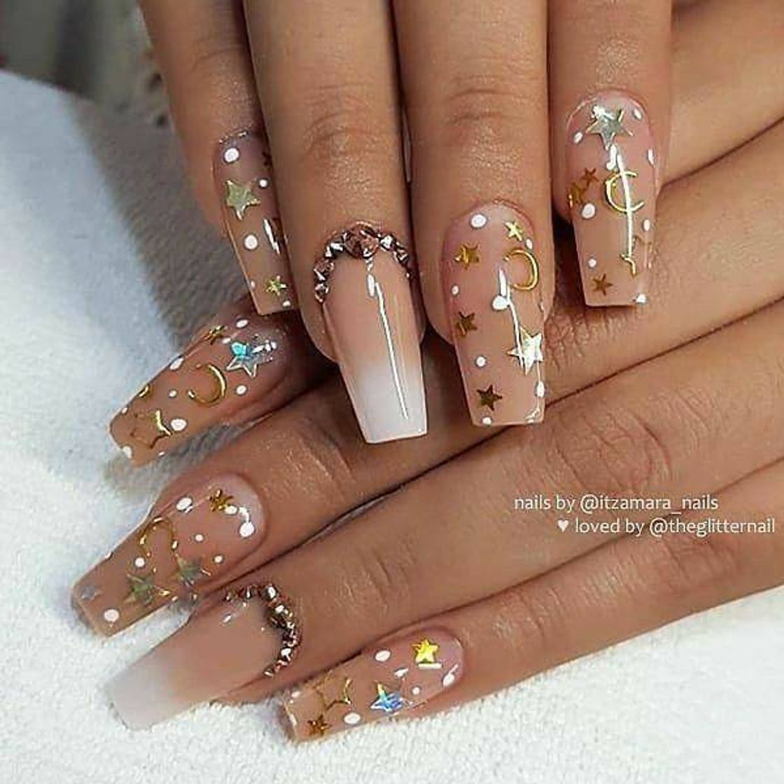 Social Nail art