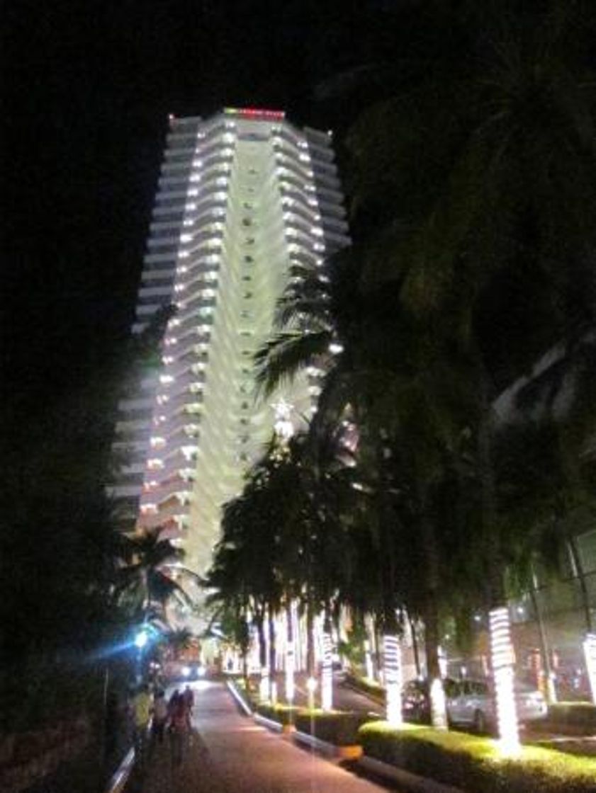 Lugar Gran Plaza Hotel Acapulco