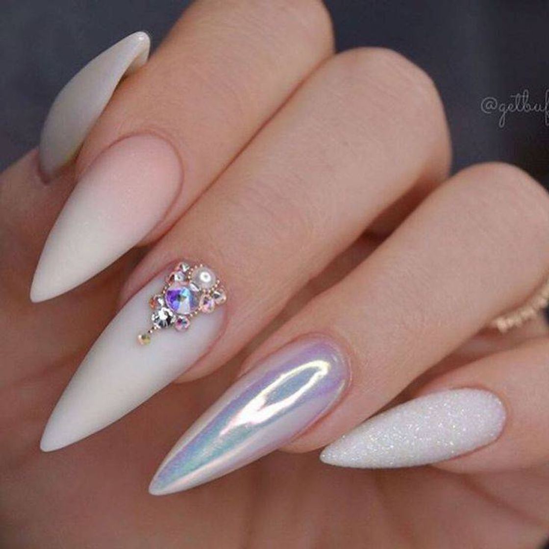 Fashion Eu sinceramente tô apaixonada, com essas nails perfeitas 🔥❤