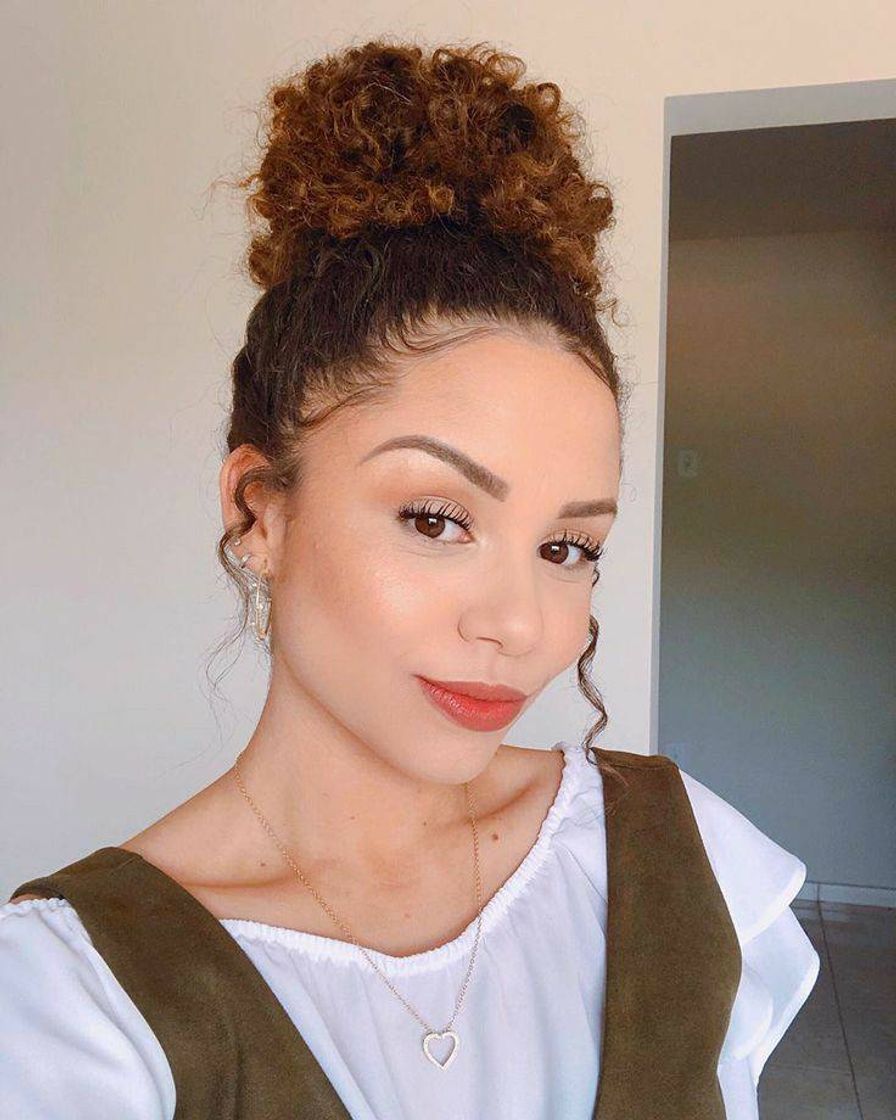 Penteados para cabelos cacheados 