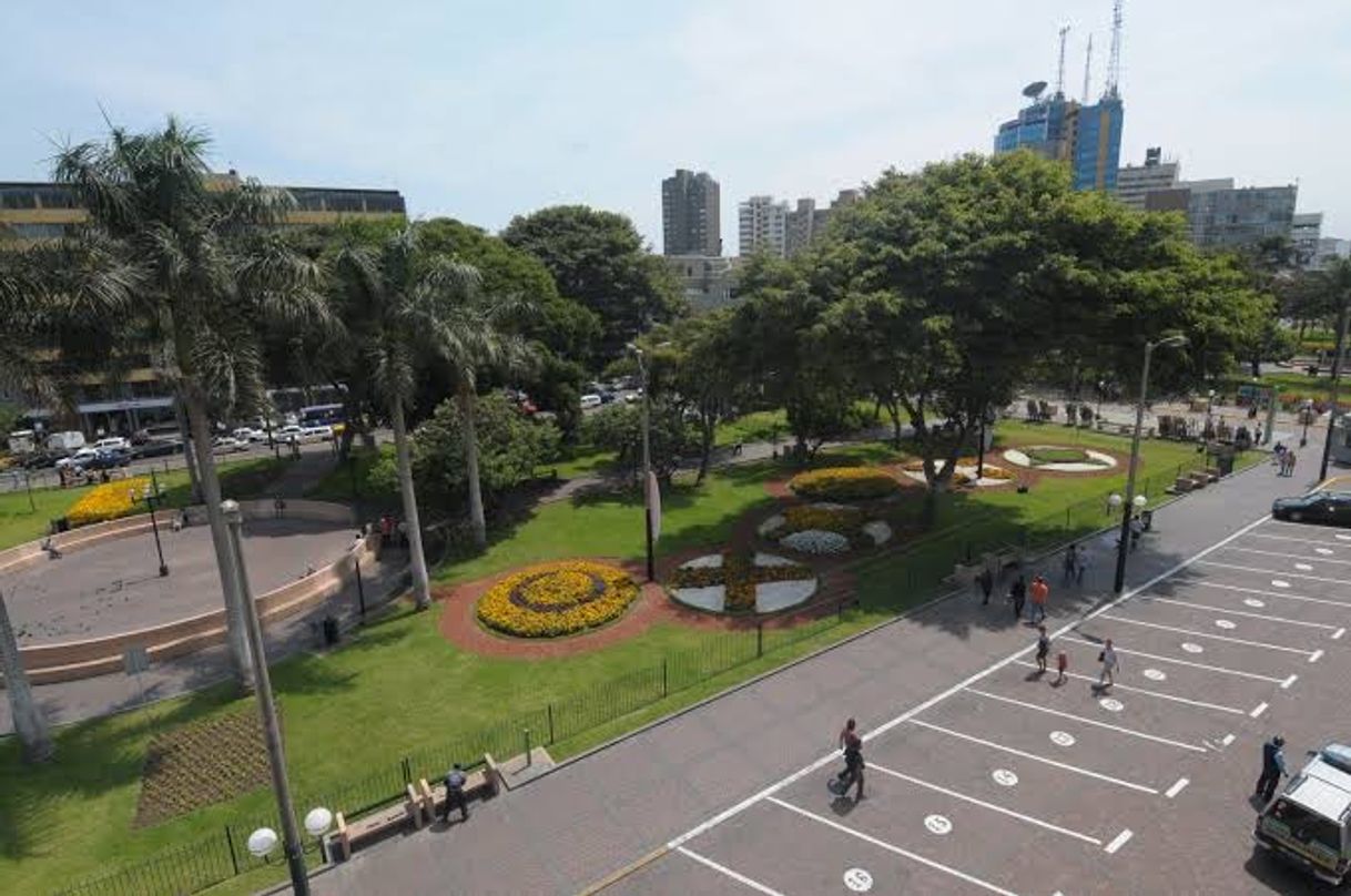 Lugar Parque Kennedy, Miraflores