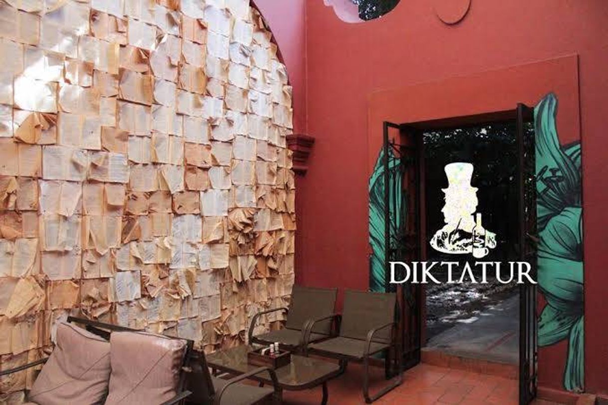 Restaurantes Diktatur Universidad