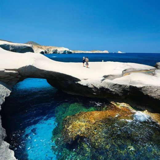 Sarakiniko Beach