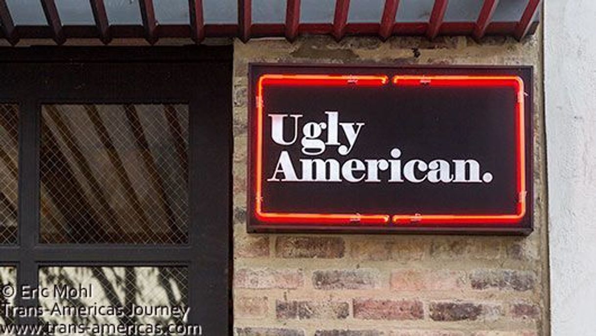 Restaurante Ugly American Bar & Grill