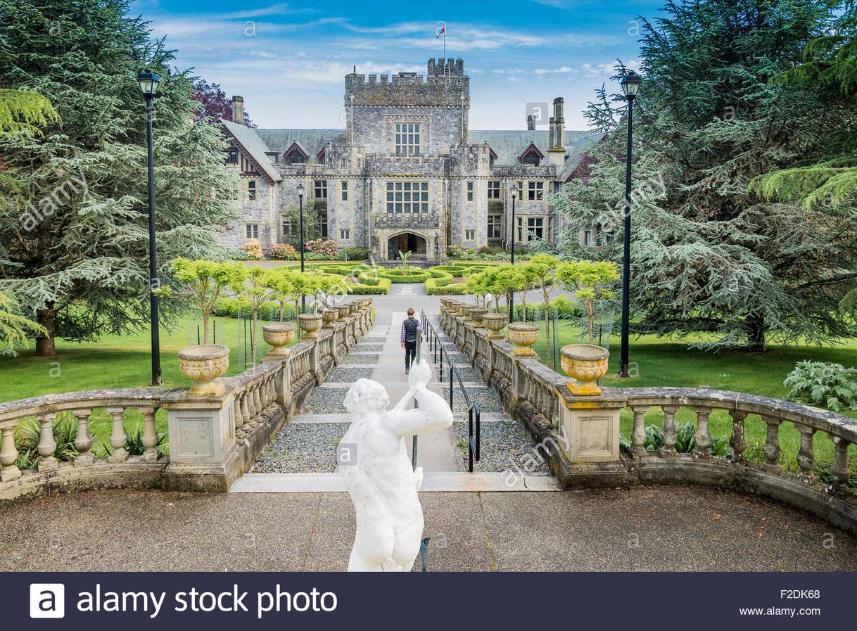 Place Hatley Castle