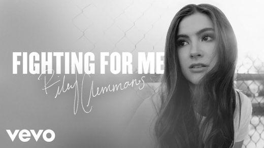 Riley Clemmons - Fighting For Me (Piano Version) - YouTube